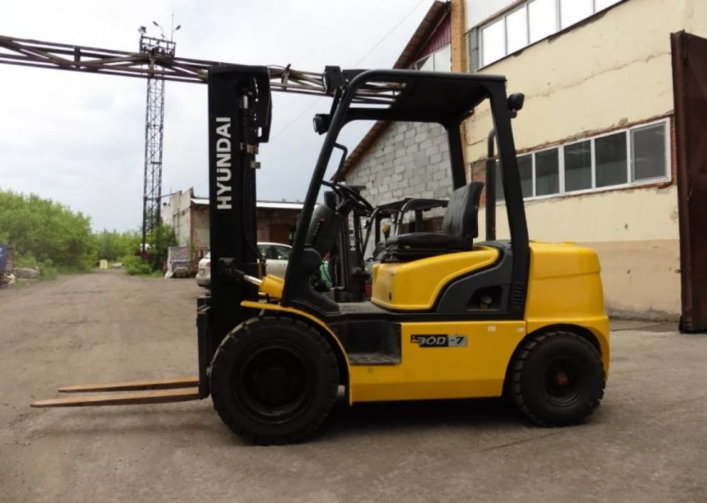 Вилочный погрузчик Komatsu взять в аренду, заказать, цены, услуги - Нефтекумск