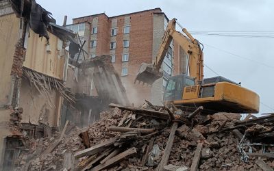 Промышленный снос и демонтаж зданий спецтехникой - Ставрополь, цены, предложения специалистов