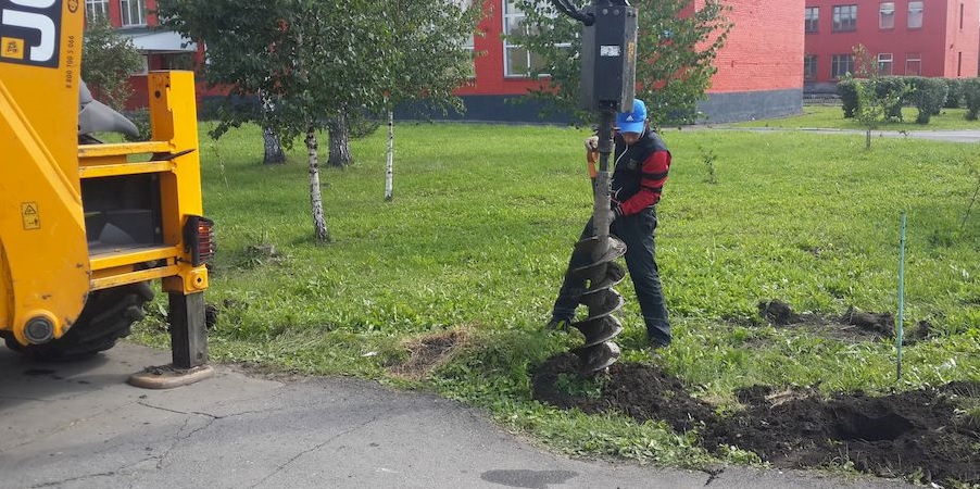 Услуги по бурению грунта под столбы и фундамент в Пятигорске