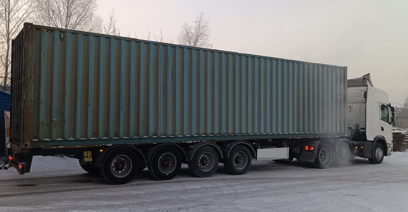 Контейнеровоз для перевозки контейнеров 20 и 40 футов в Михайловске 
